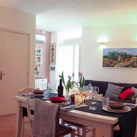 Dimora Via Casale Ferienhaus